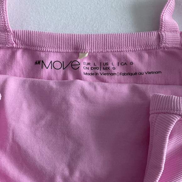 Light pink sports bra - Picture 2 of 4